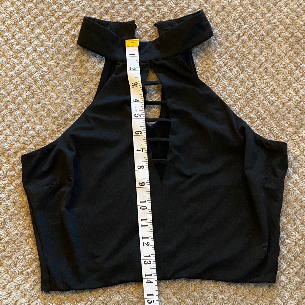 Windsor Black Cut-Out Crop Top - Picture 5 of 8